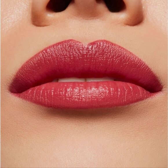 Mac Cosmetics Love Me Liquid Lipcolour - Picture 3 of 7